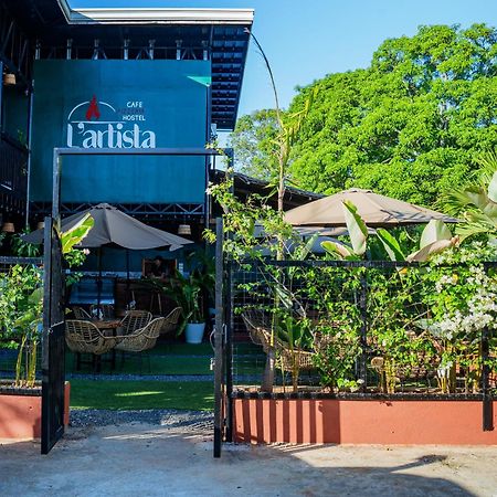 Lartista Hostel Puerto Princesa Екстер'єр фото